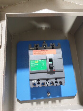 Hut Type Disconnect Switch 12/14 DB Box